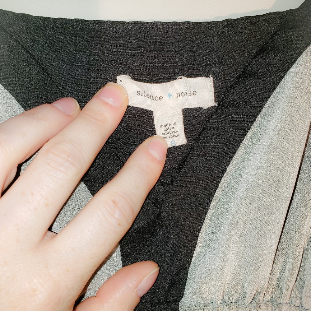 Silence + Noise | Black and Cream Slip Dress - Picture 3 of 4